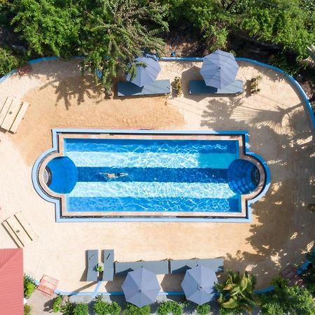 Barefoot Backpacker Resort Siem Reap Esterno foto