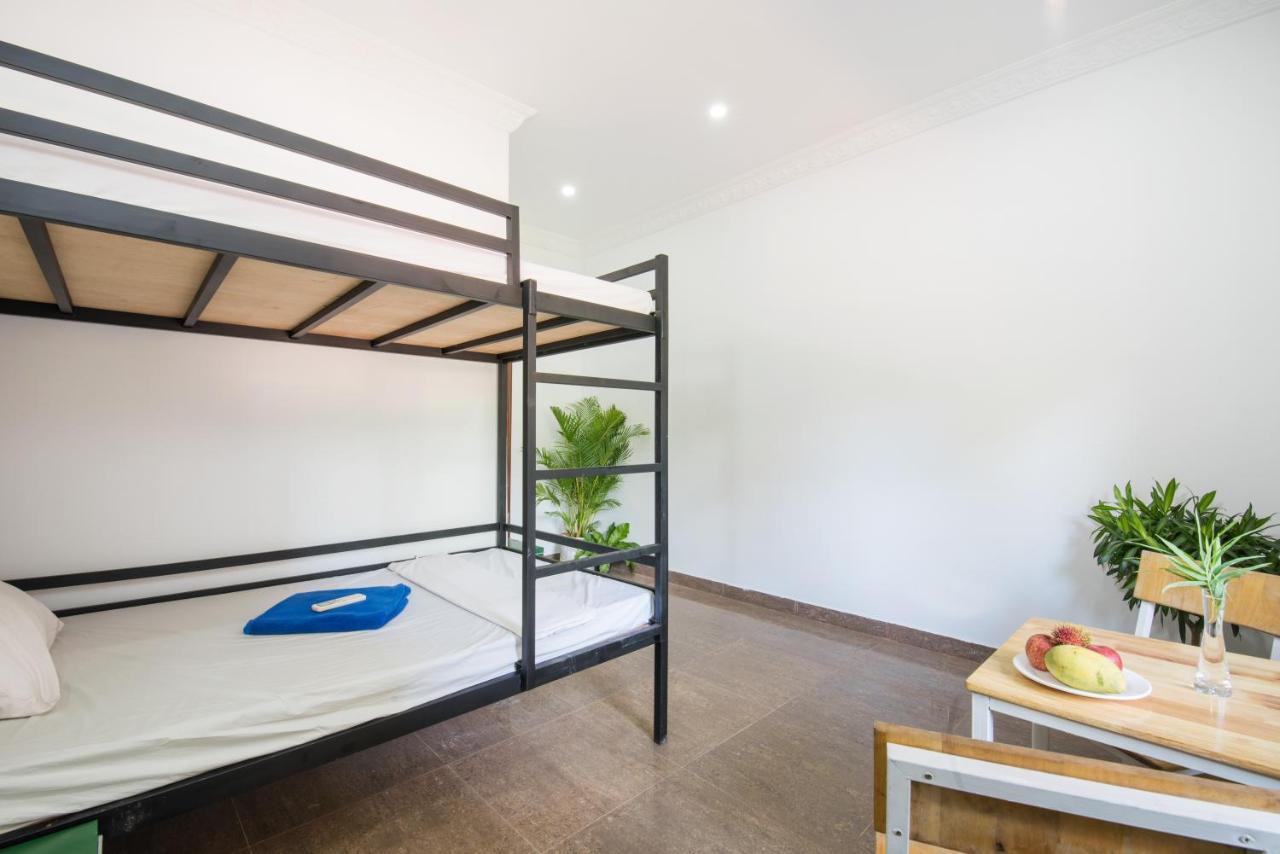 Barefoot Backpacker Resort Siem Reap Esterno foto